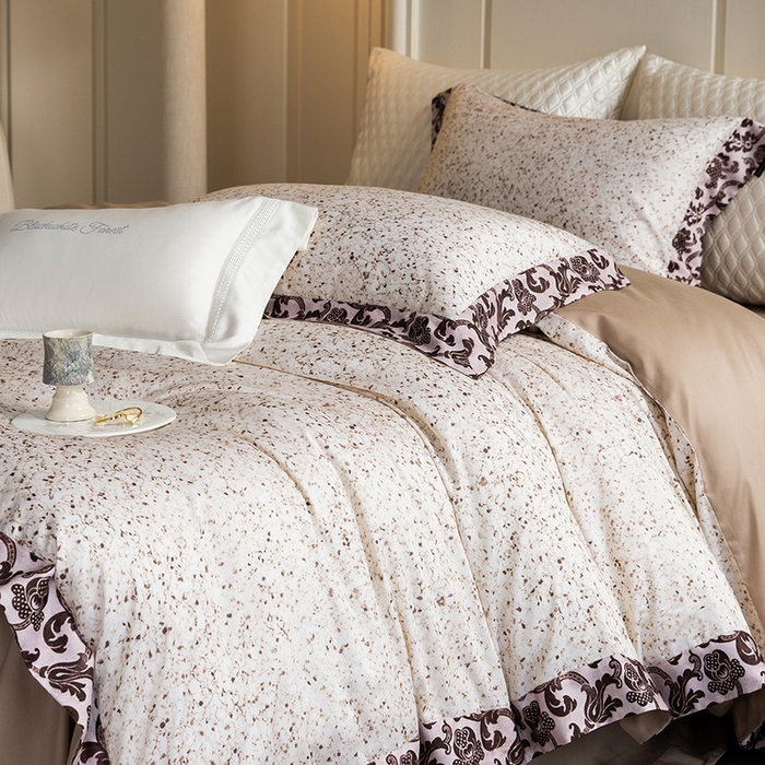 91家纺网 家纺一手货源 找家纺 黑白森林 2025新款高支天丝棉磨毛数码印花四件套 洛可可-咖