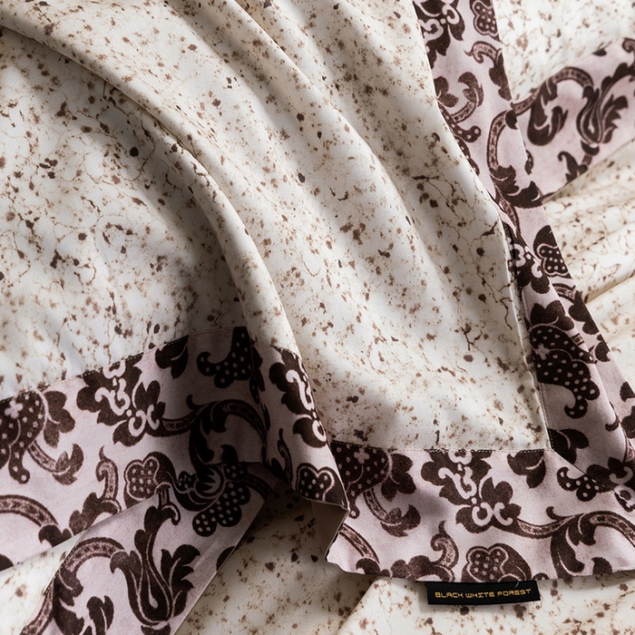 91家纺网 家纺一手货源 找家纺 黑白森林 2025新款高支天丝棉磨毛数码印花四件套 洛可可-咖