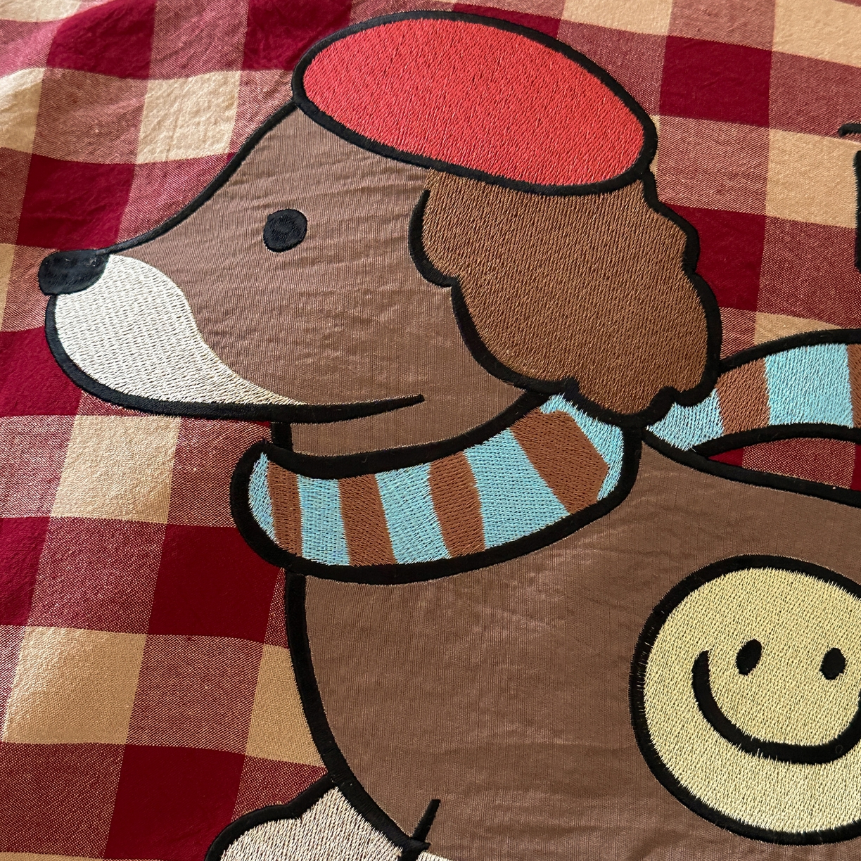 91家纺网 家纺一手货源 找家纺 （总）RYB红黄兰 2025新款设计师原创A面全棉色织水洗棉+B面婴儿绒贴布绣四件套