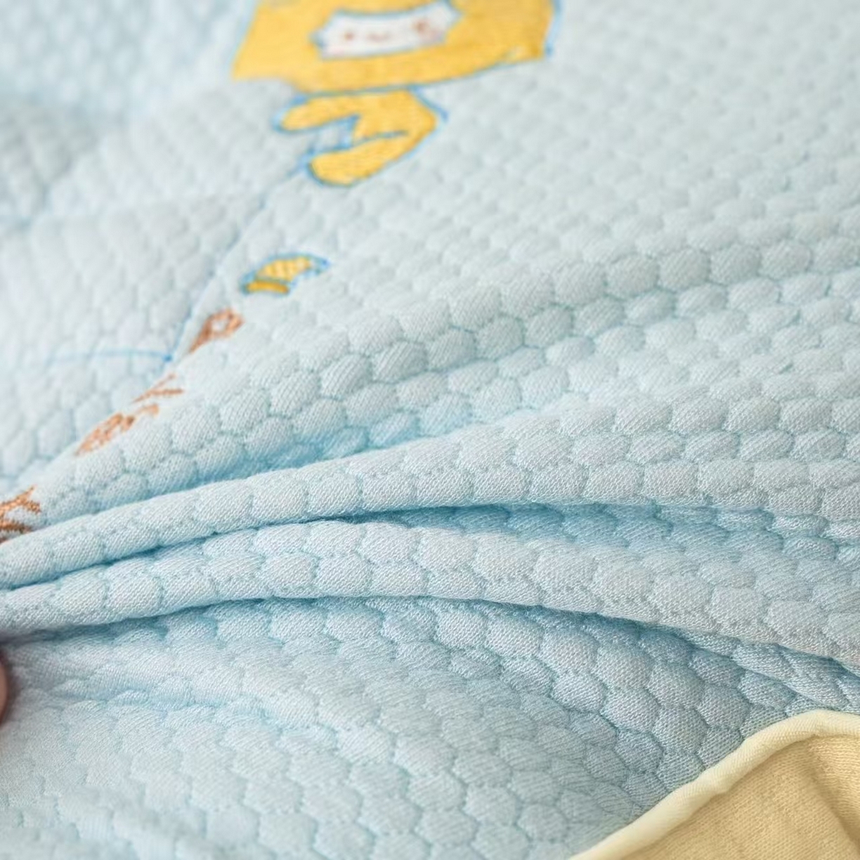 91家纺网 家纺一手货源 找家纺 （总）剑桥枕业 2025新款眠前本草决明子定型枕针织柔软枕芯