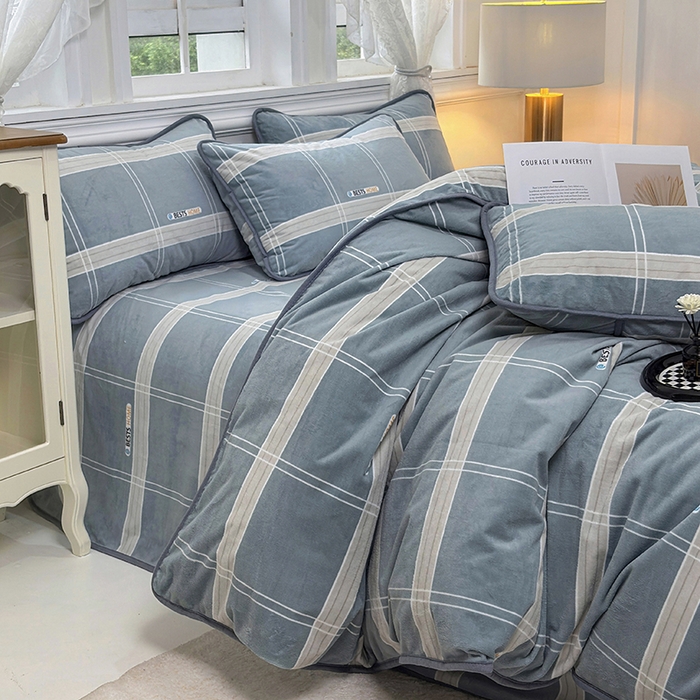 91家纺网 家纺一手货源 找家纺 茗婷家纺 2025新款牛奶绒防水被套床单枕套四件套图供跨境外贸 灰格子