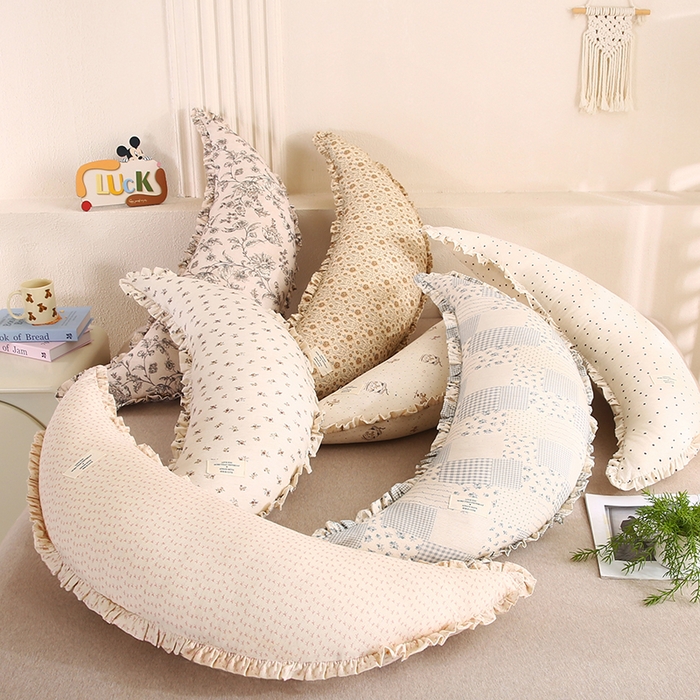 91家纺网 家纺一手货源 找家纺 蔻眠 多功能棉麻月亮长抱枕夹腿抱枕芯月亮枕头 主图