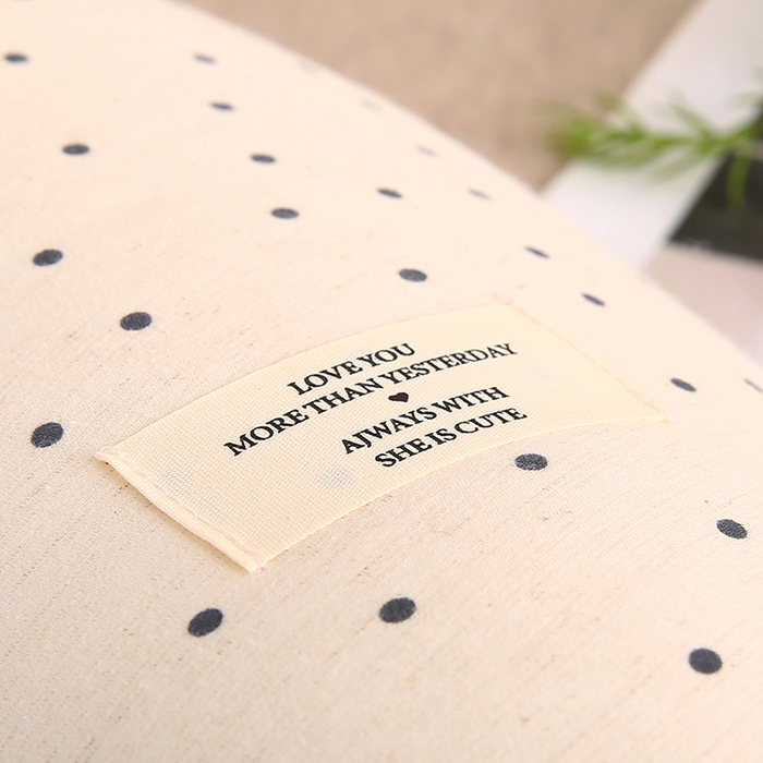 91家纺网 家纺一手货源 找家纺 蔻眠 多功能棉麻月亮长抱枕夹腿抱枕芯月亮枕头 波点