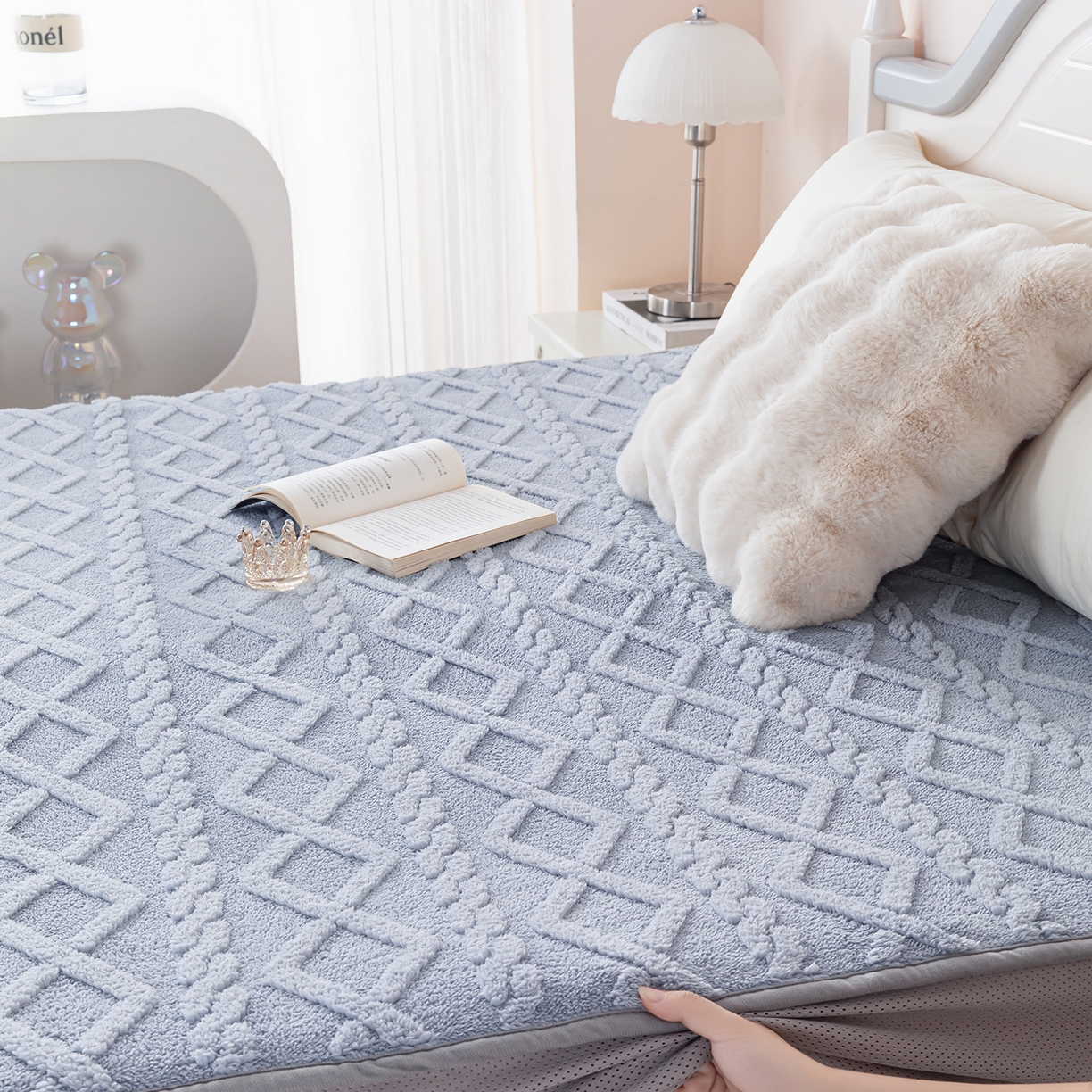 91家纺网 家纺一手货源 找家纺 芙宁娜家纺 2025新款秋冬家用塔芙绒床单加绒加厚保暖床笠床单保护罩 黛蓝灰