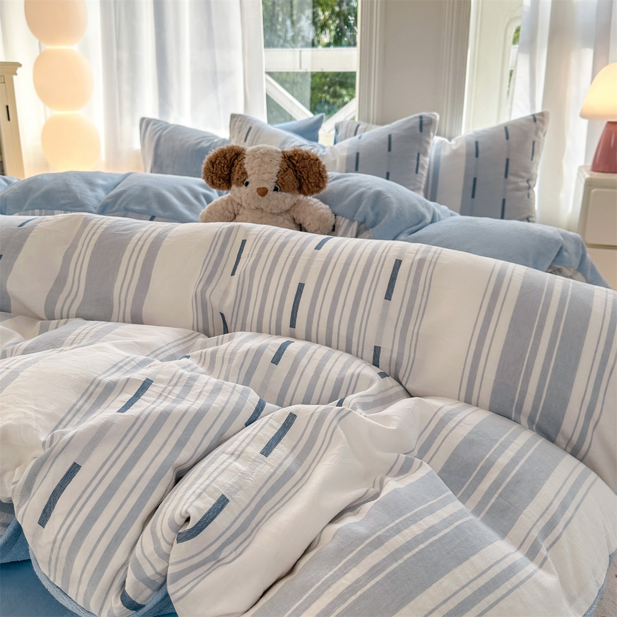 91家纺网 家纺一手货源 找家纺 灰鲸 2025新款A版全棉色织提花B版牛奶绒四件套系列 棉+绒-速写蓝