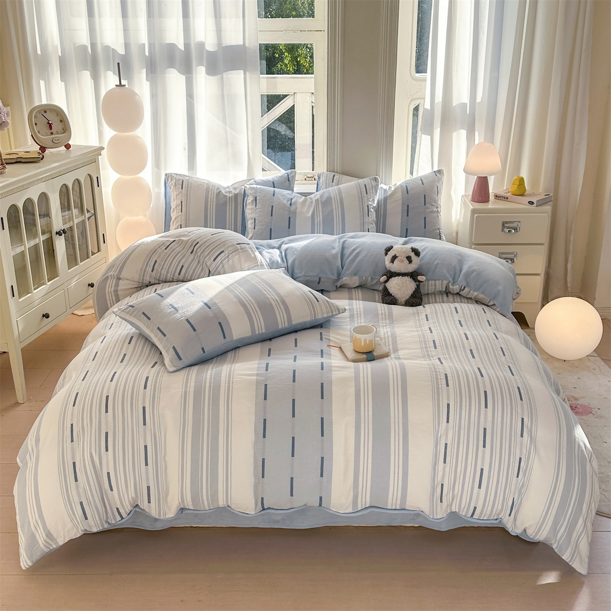 91家纺网 家纺一手货源 找家纺 灰鲸 2025新款A版全棉色织提花B版牛奶绒四件套系列 棉+绒-速写蓝