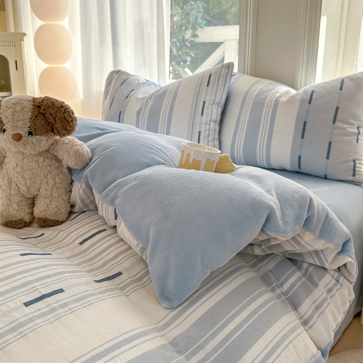 91家纺网 家纺一手货源 找家纺 灰鲸 2025新款A版全棉色织提花B版牛奶绒四件套系列 棉+绒-速写蓝