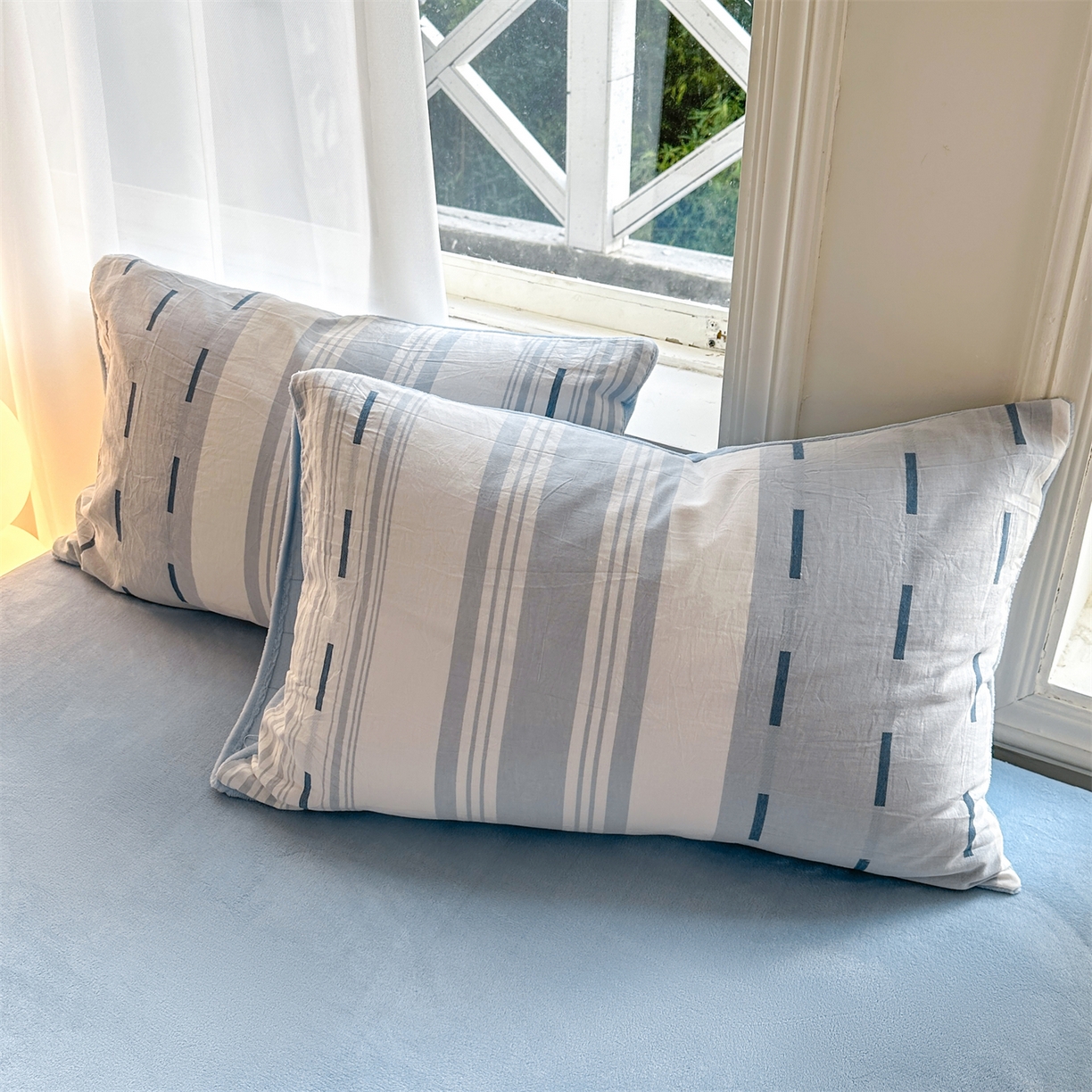 91家纺网 家纺一手货源 找家纺 灰鲸 2025新款A版全棉色织提花B版牛奶绒四件套系列 棉+绒-速写蓝