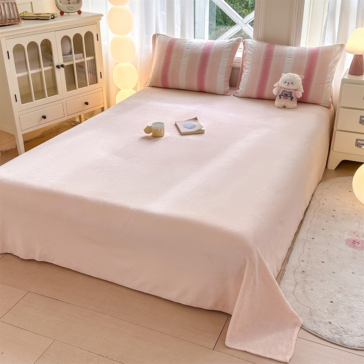 91家纺网 家纺一手货源 找家纺 灰鲸 2025新款A版全棉色织提花B版牛奶绒四件套系列 棉+绒-泛歌粉