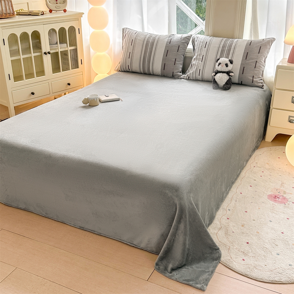 91家纺网 家纺一手货源 找家纺 灰鲸 2025新款A版全棉色织提花B版牛奶绒四件套系列 棉+绒-速写灰