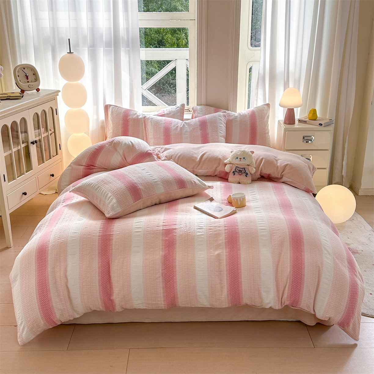 91家纺网 家纺一手货源 找家纺 灰鲸 2025新款A版全棉色织提花B版牛奶绒四件套系列 棉+绒-泛歌粉