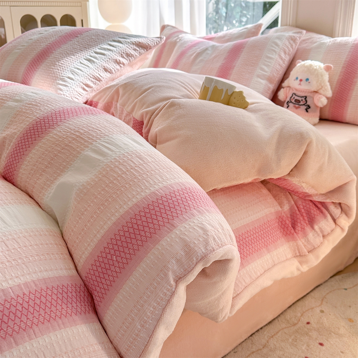 灰鲸 2025新款A版全棉色织提花B版牛奶绒四件套系列 棉+绒-泛歌粉