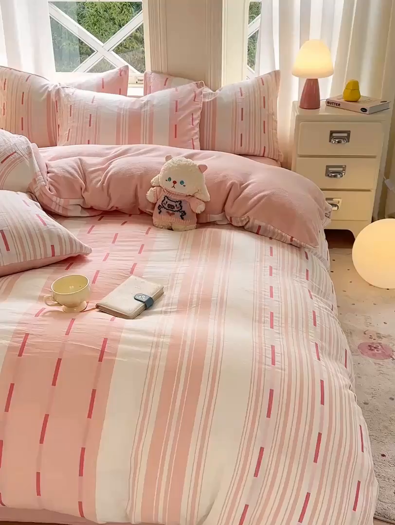 91家纺网 家纺一手货源 找家纺 灰鲸 2025新款A版全棉色织提花B版牛奶绒四件套系列 棉+绒-速写粉