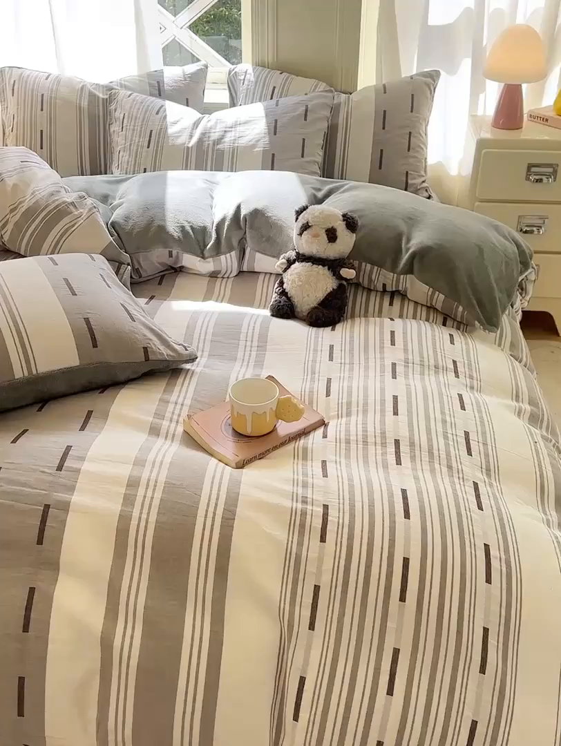 91家纺网 家纺一手货源 找家纺 灰鲸 2025新款A版全棉色织提花B版牛奶绒四件套系列 棉+绒-速写灰