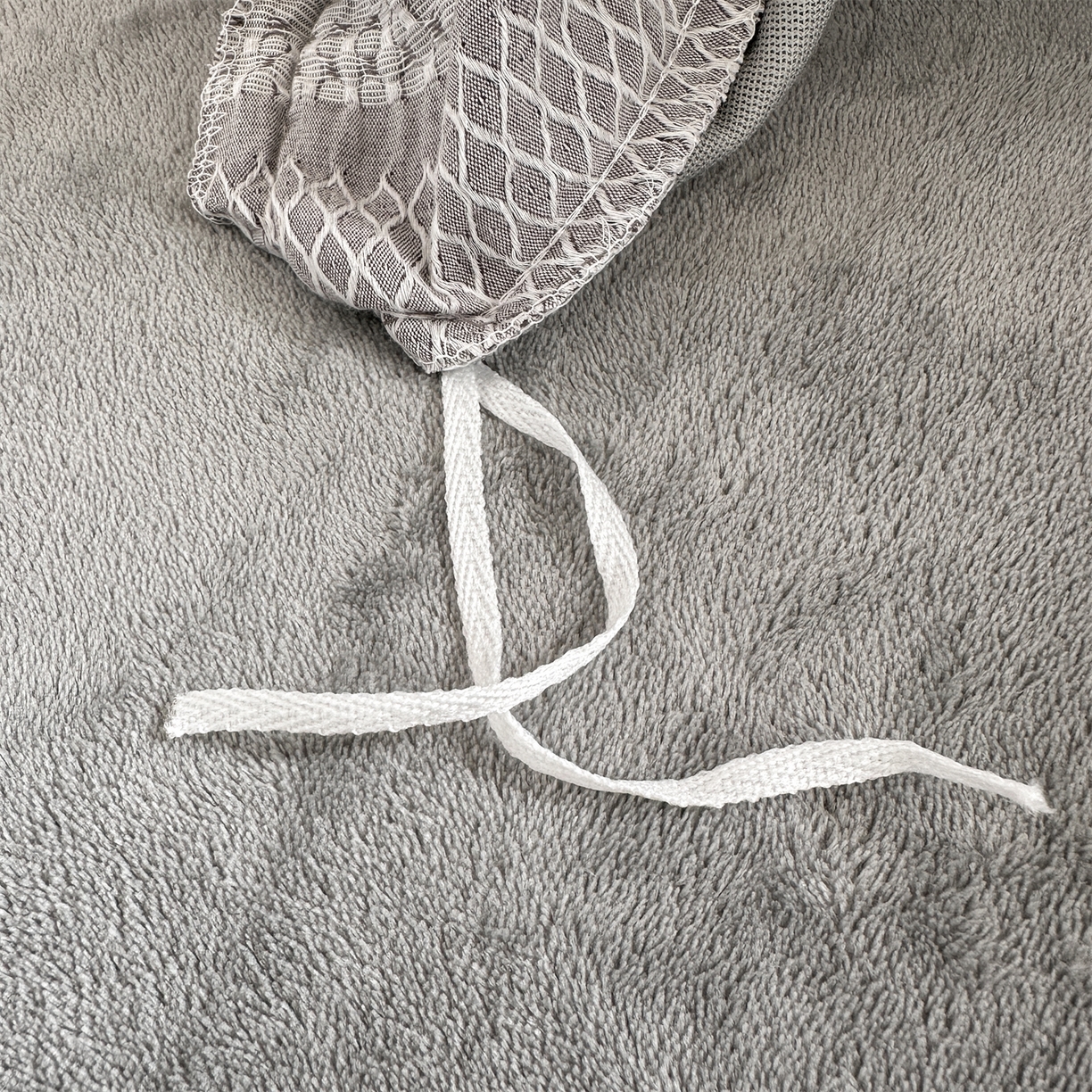 91家纺网 家纺一手货源 找家纺 灰鲸 2025新款A版全棉色织提花B版牛奶绒四件套系列 棉+绒-泛歌灰