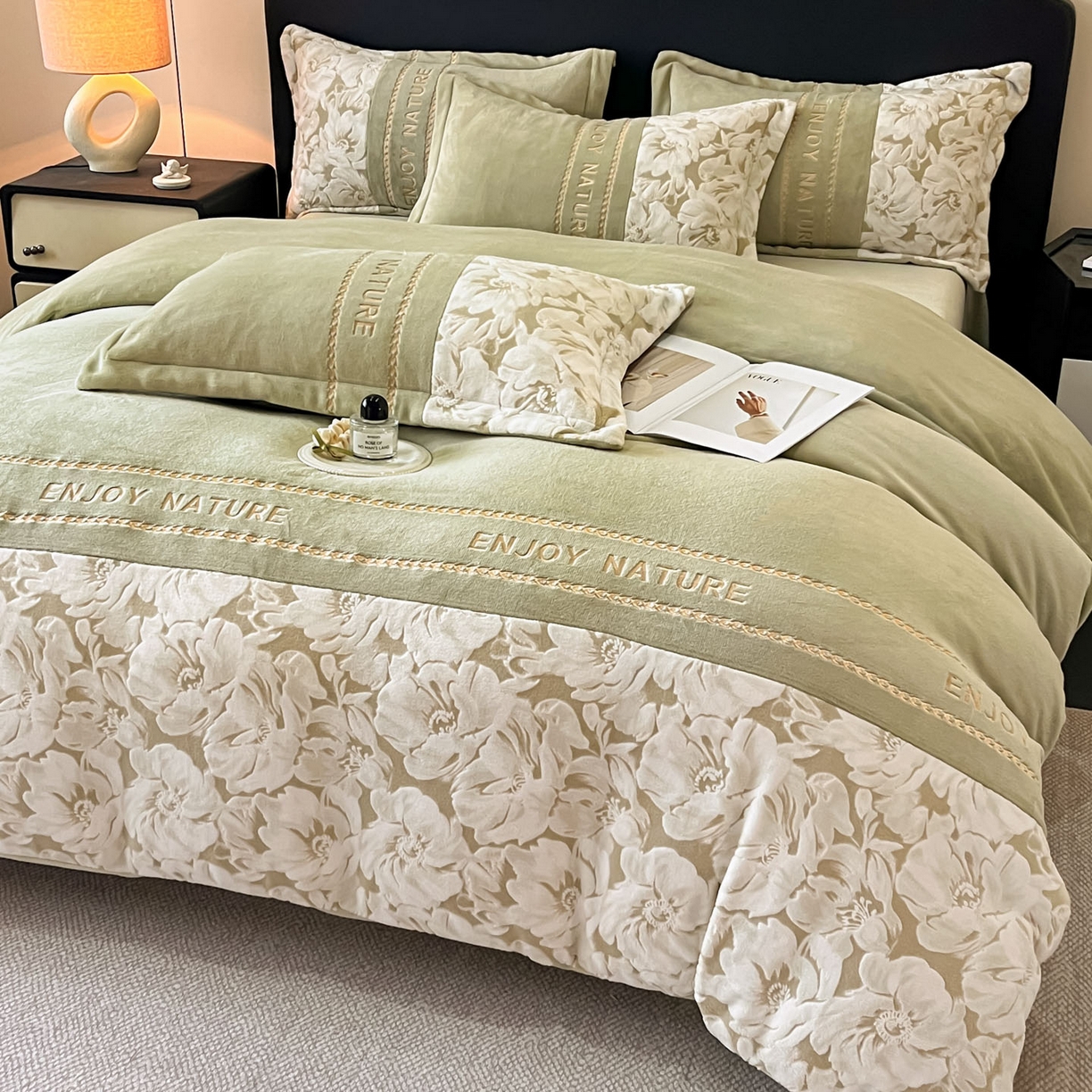 91家纺网 家纺一手货源 找家纺 博纳家纺 2025新款加厚牛奶绒雕花刺绣四件套-繁花倾心 繁花倾心-豆绿