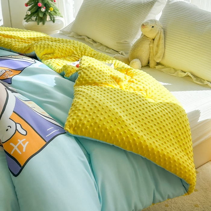 91家纺网 家纺一手货源 找家纺 一电 2025新款跨境电商可真空儿童豆豆被幼儿园秋冬被芯宝宝婴儿午睡-第三批 奶茶小新