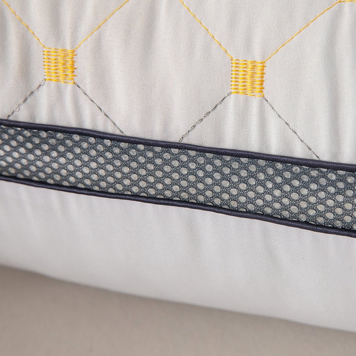 91家纺网 家纺一手货源 找家纺 奕宸居 2025新款满天星立体单边舒适枕头枕芯 白色