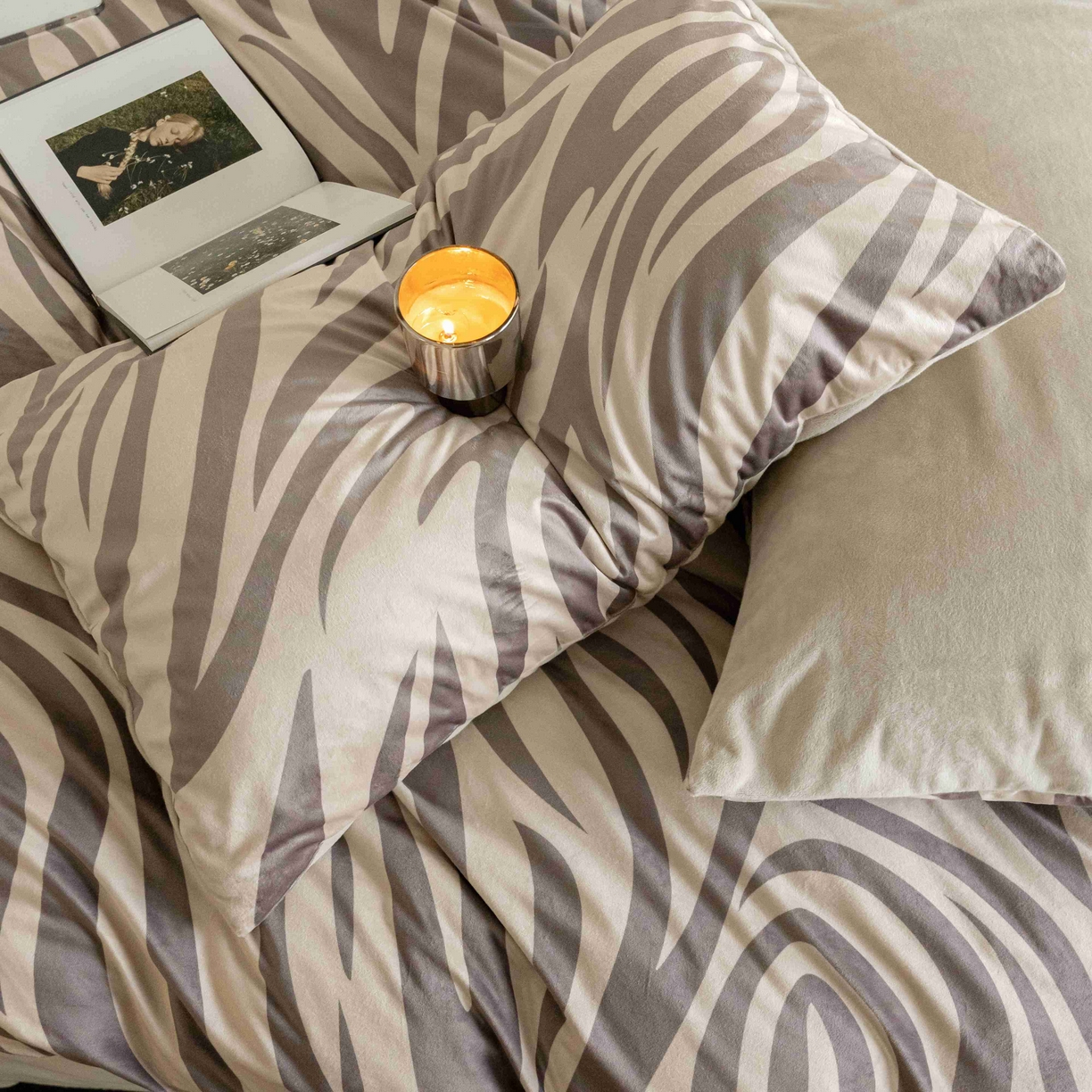 91家纺网 家纺一手货源 找家纺 ONE TWO ONE 121 2025新款轻奢新法式德芙绒宝宝绒婴儿绒短毛绒牛奶绒四件套床单被套-摩格【会员-10】 平台控价券后不得低于 258  278 摩格-咖