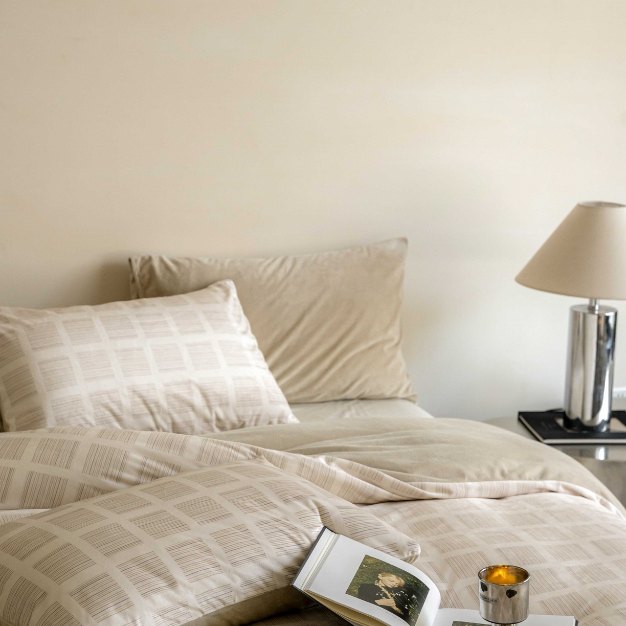 91家纺网 家纺一手货源 找家纺 ONE TWO ONE 121 2025新款轻奢新法式德芙绒宝宝绒婴儿绒短毛绒牛奶绒四件套床单被套-明日日记 明亮日记-奶杏