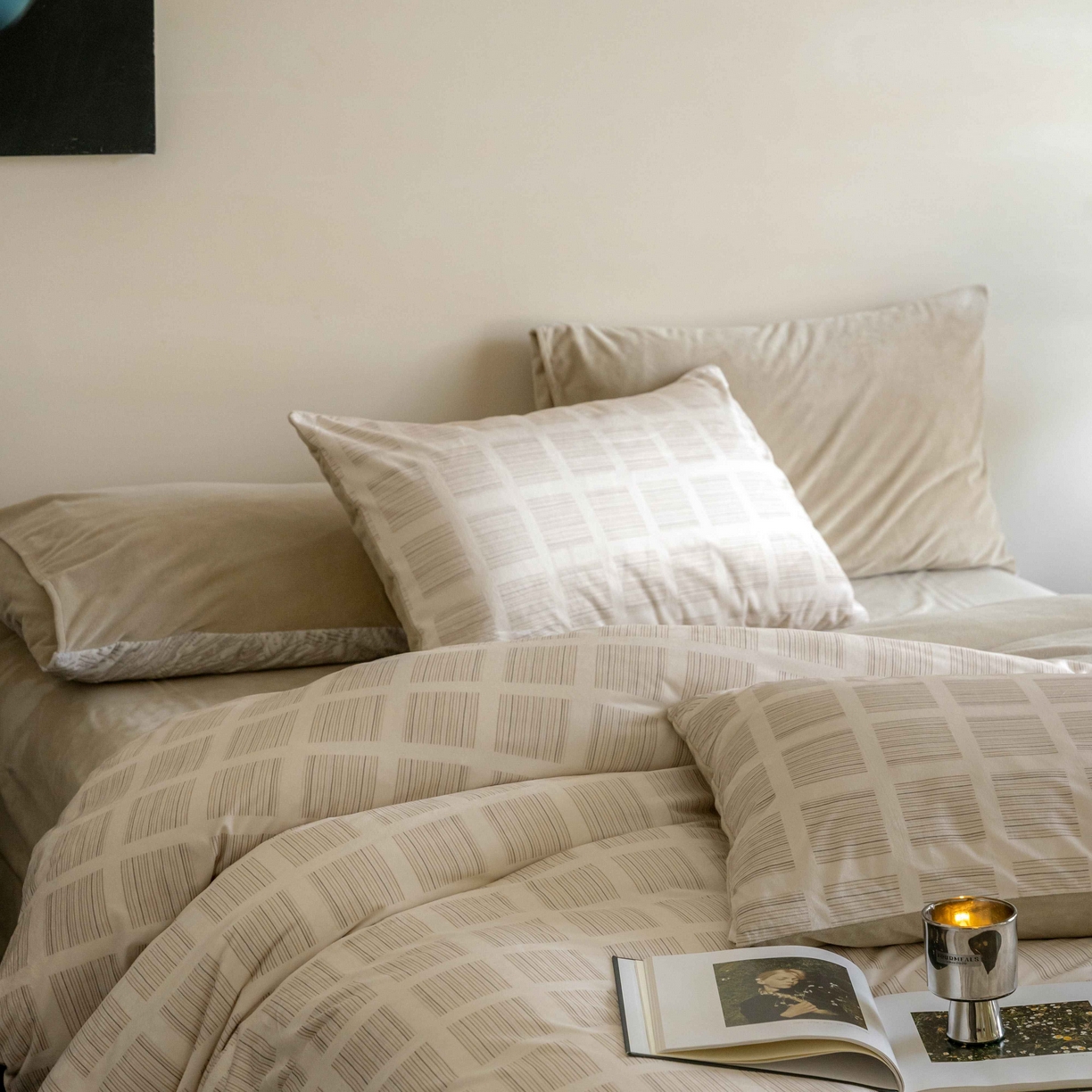 91家纺网 家纺一手货源 找家纺 ONE TWO ONE 121 2025新款轻奢新法式德芙绒宝宝绒婴儿绒短毛绒牛奶绒四件套床单被套-明日日记 明亮日记-奶杏