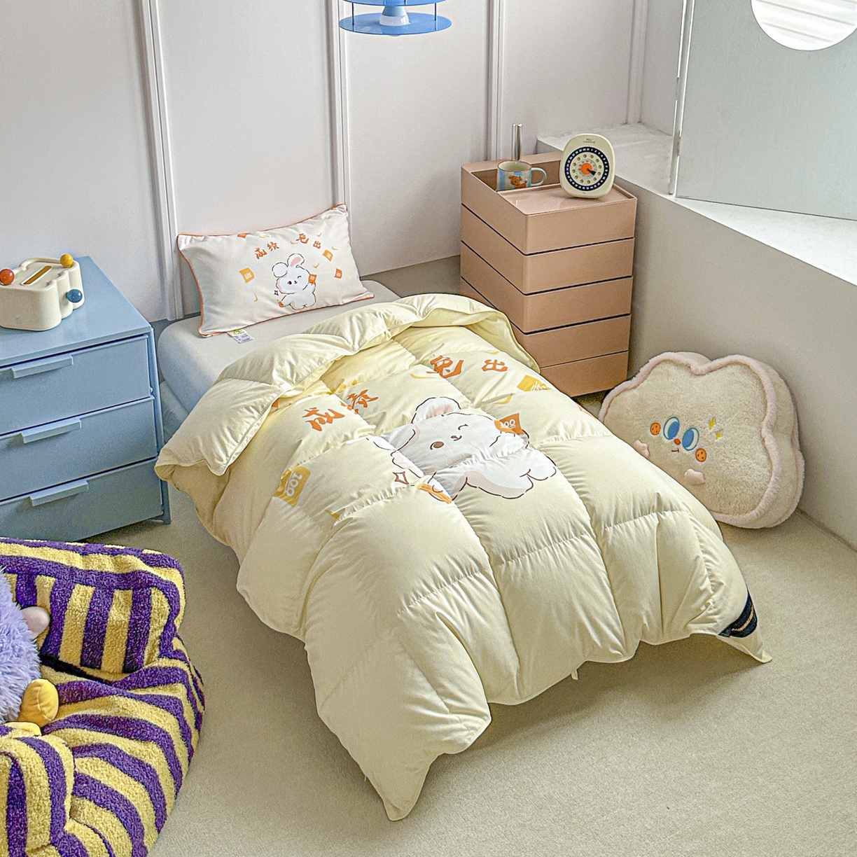 91家纺网 家纺一手货源 找家纺 （总）暖羽屋羽绒馆 2025新款国标过检 绒子含量 95白鹅绒被芯儿童学生婴幼儿园小羽绒被子1.2米