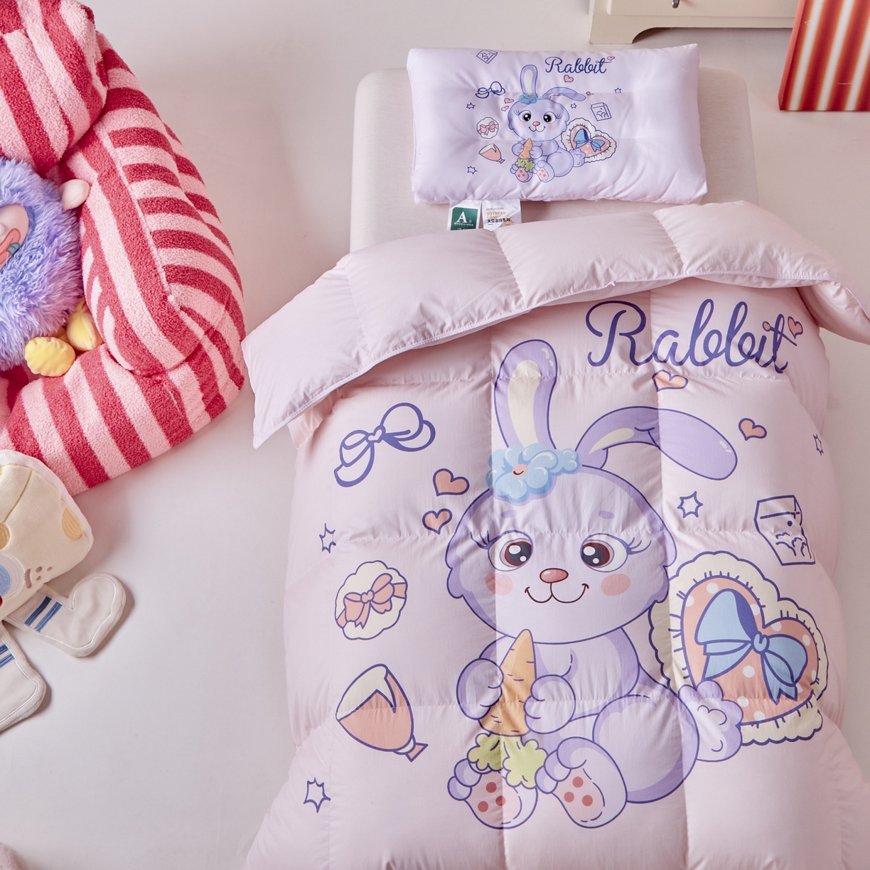 91家纺网 家纺一手货源 找家纺 暖羽屋羽绒馆 2025新款国标过检 绒子含量 95白鹅绒被芯儿童学生婴幼儿园小羽绒被子1.2米 鸿运兔