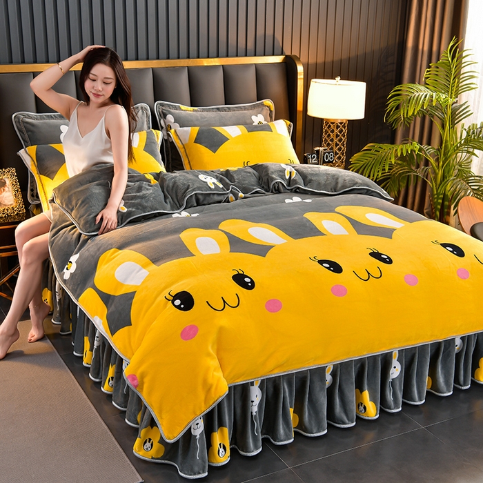 91家纺网 家纺一手货源 找家纺 （总）栩裕纺织 2025新款230高克重牛奶绒法莱绒印花四件套-直播热款8斤半