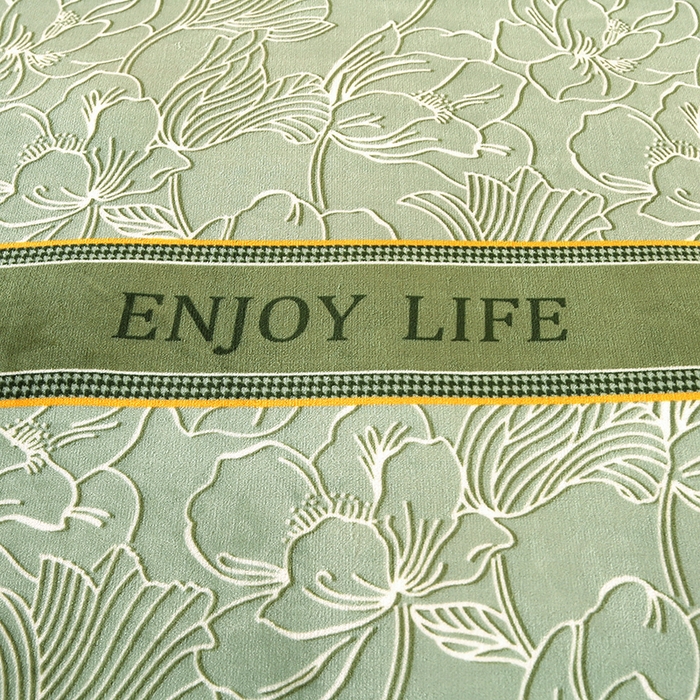 91家纺网 家纺一手货源 找家纺 栩裕纺织 2025新款230高克重牛奶绒法莱绒印花四件套-直播热款8斤半 缤纷花季