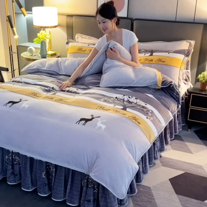 91家纺网 家纺一手货源 找家纺 栩裕纺织 2025新款230高克重牛奶绒法莱绒印花四件套-直播热款8斤半 悠然花语