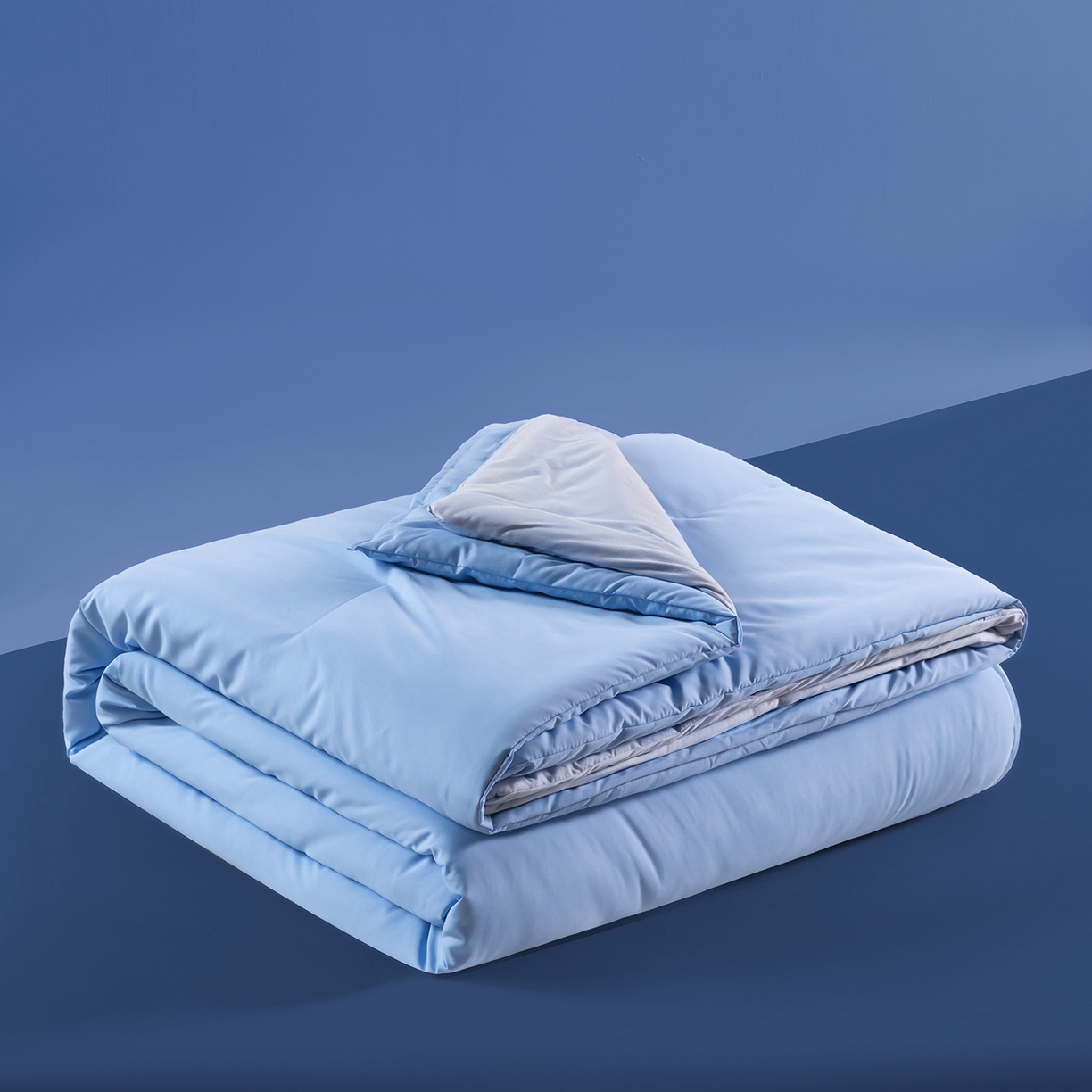 91家纺网 家纺一手货源 找家纺 大红帽家纺 2025新款亲肤柔软舒适四季被子被芯 浅蓝