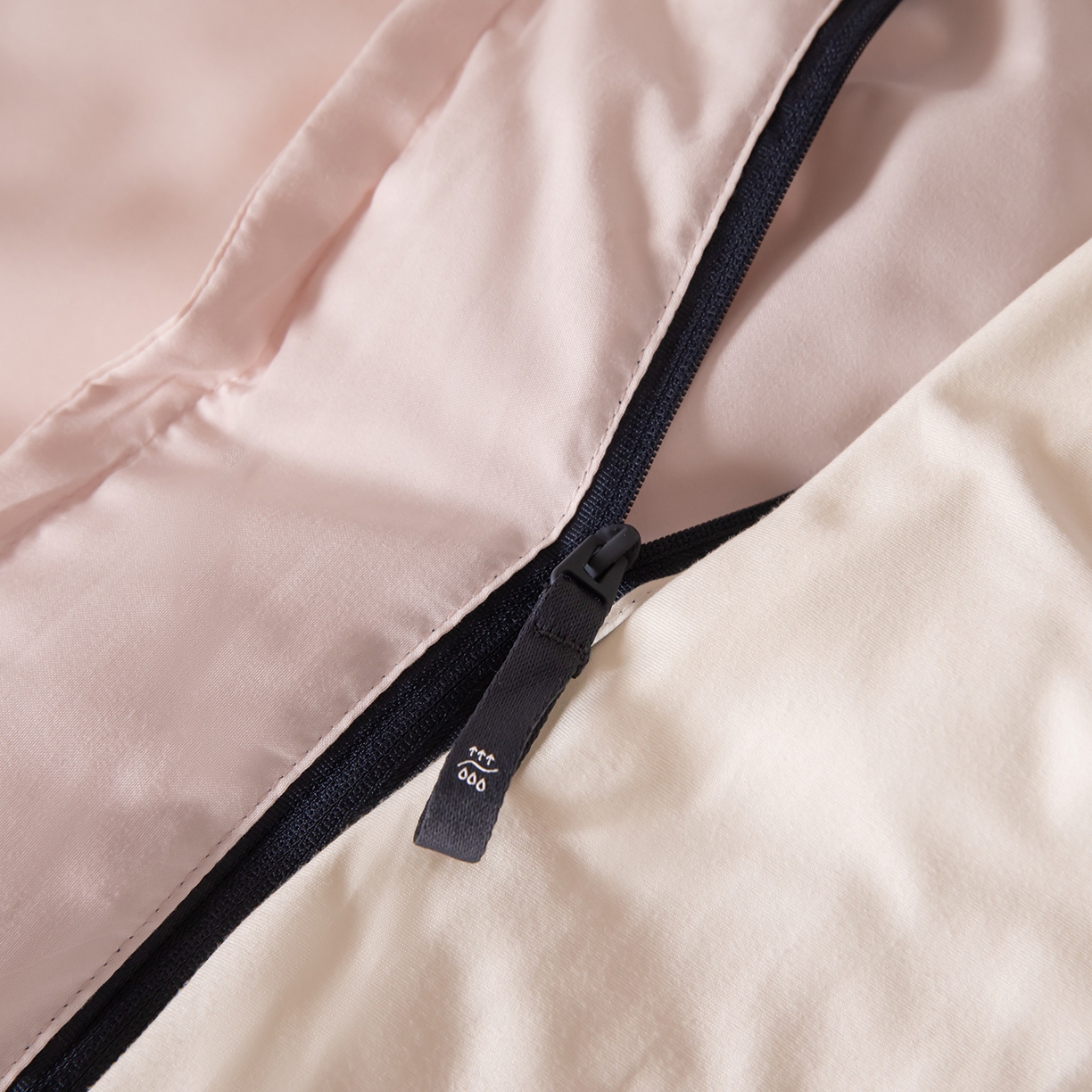 91家纺网 家纺一手货源 找家纺 大红帽家纺 2025新款亲肤柔软舒适四季被子被芯 粉色