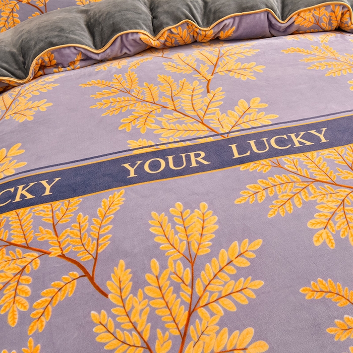 91家纺网 家纺一手货源 找家纺 栩裕纺织 2025新款230高克重牛奶绒法莱绒印花四件套-直播热款8斤半 情定今生