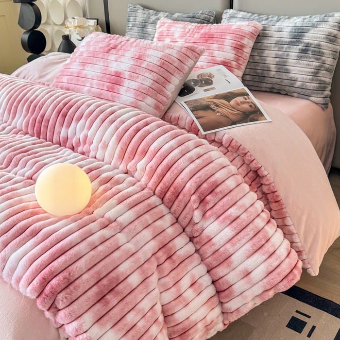 91家纺网 家纺一手货源 找家纺 （总）酱子 2025新款A类抽条渐变泡泡兔毛绒兔兔绒牛奶绒四件套