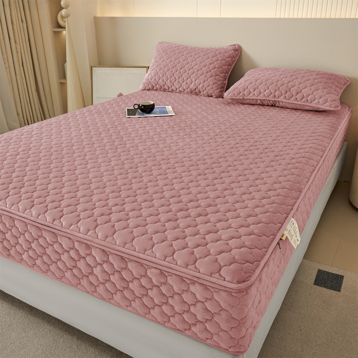 91家纺网 家纺一手货源 找家纺 （总）纤雅床笠 2025新款水晶绒夹棉六面全包裹单床笠床笠单件单品床笠