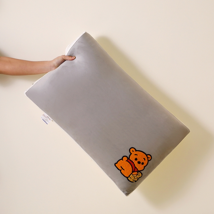 91家纺网 家纺一手货源 找家纺 （总）仁宇枕业 2025新款新品毛巾绣可爱卡通枕枕头枕芯-小熊嘟嘟