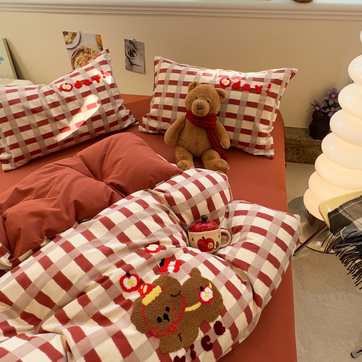 91家纺网 家纺一手货源 找家纺 觅糖家纺 2025新款全棉磨毛原创毛巾绣系列四件套 快乐小狗