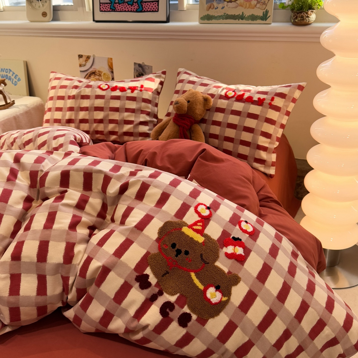 91家纺网 家纺一手货源 找家纺 觅糖家纺 2025新款全棉磨毛原创毛巾绣系列四件套 快乐小狗