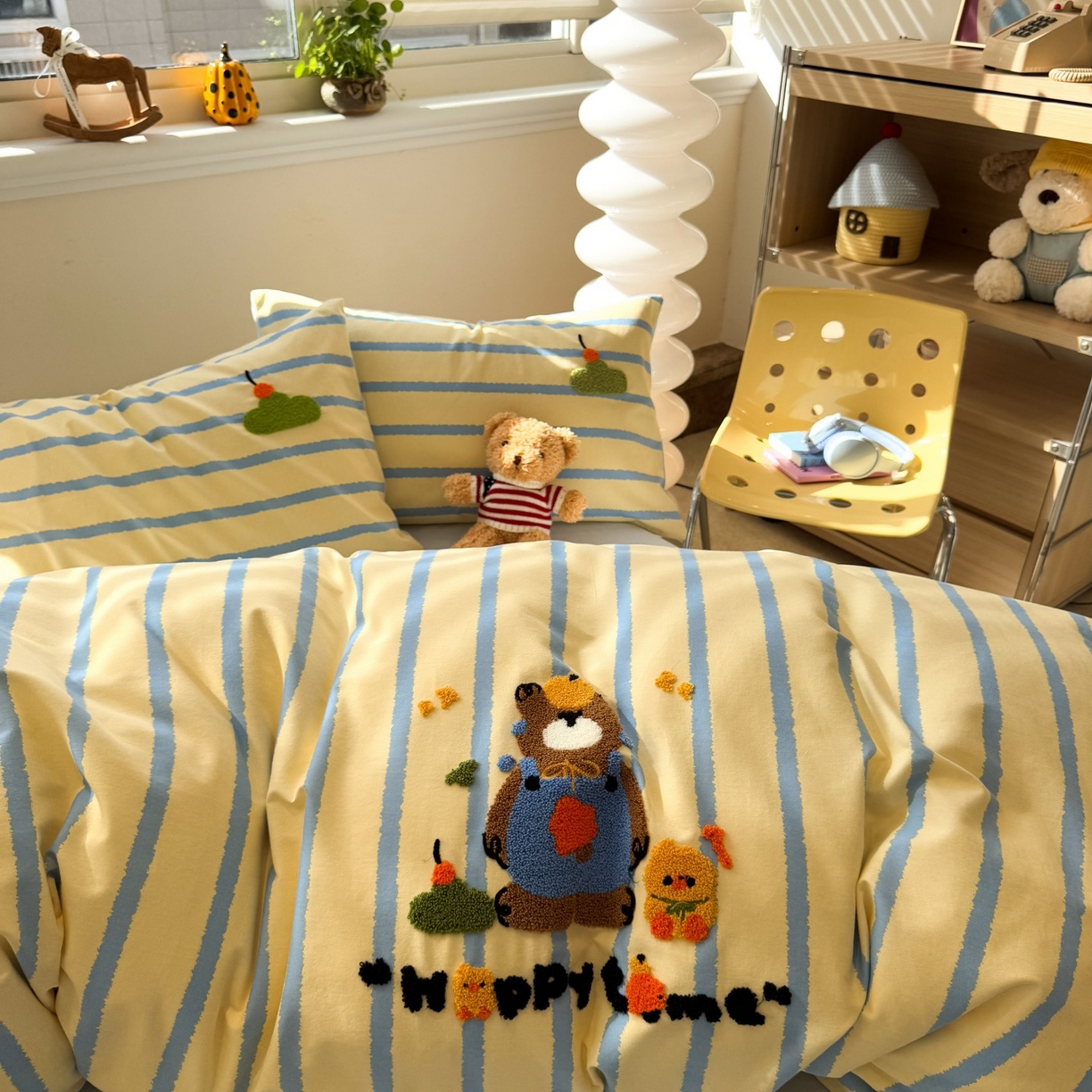 91家纺网 家纺一手货源 找家纺 觅糖家纺 2025新款全棉磨毛原创毛巾绣系列四件套 欢乐小熊