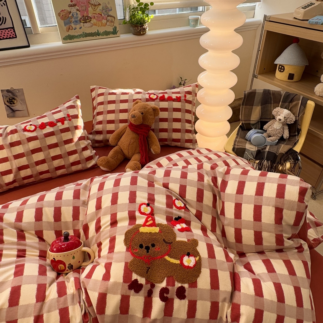 91家纺网 家纺一手货源 找家纺 觅糖家纺 2025新款全棉磨毛原创毛巾绣系列四件套 快乐小狗