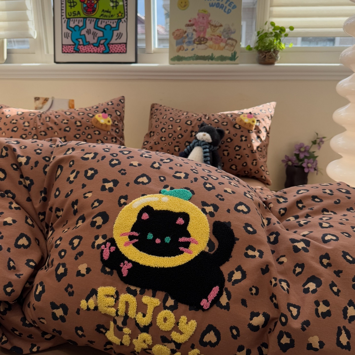 91家纺网 家纺一手货源 找家纺 觅糖家纺 2025新款全棉磨毛原创毛巾绣系列四件套 豹纹小猫