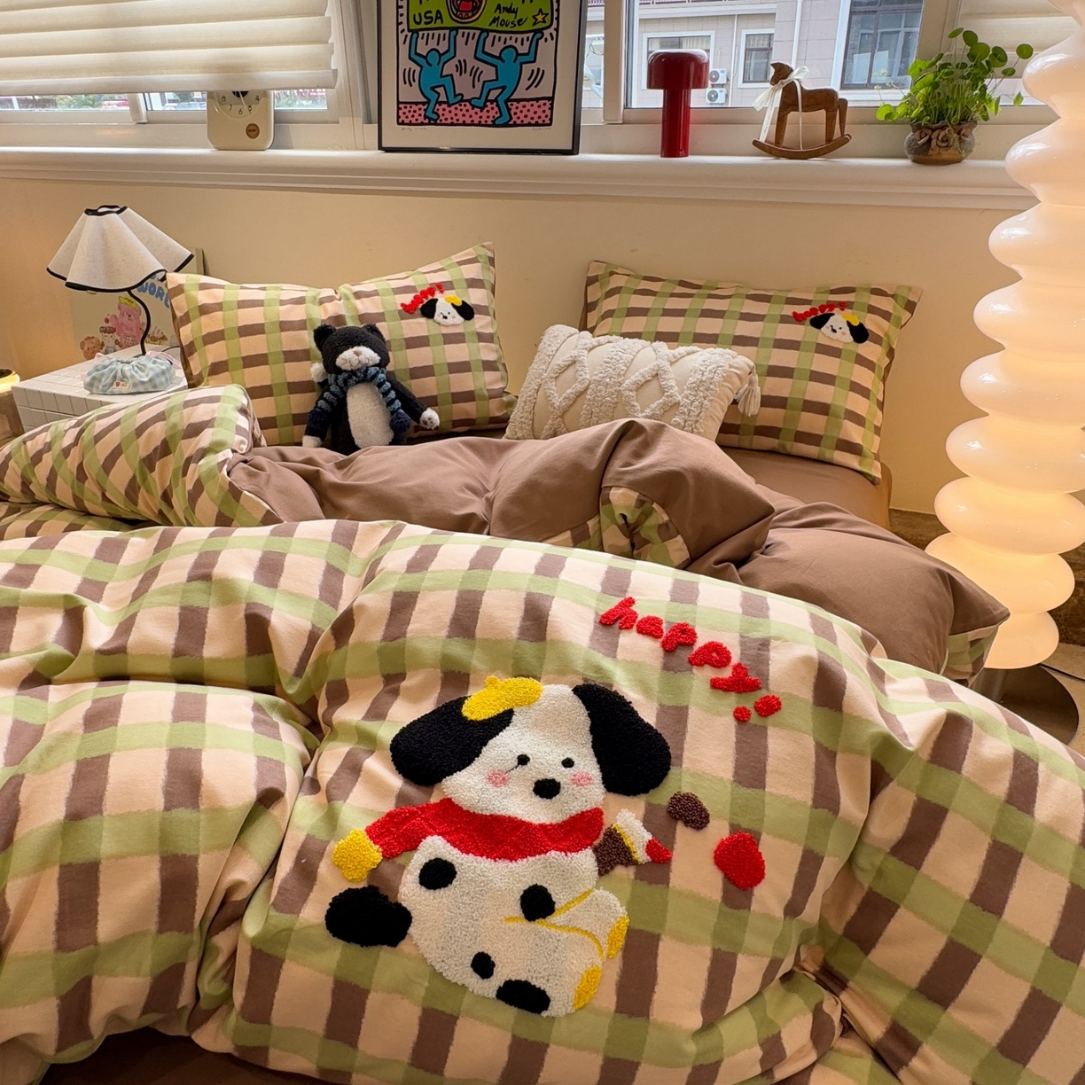 91家纺网 家纺一手货源 找家纺 觅糖家纺 2025新款全棉磨毛原创毛巾绣系列四件套 围脖小狗