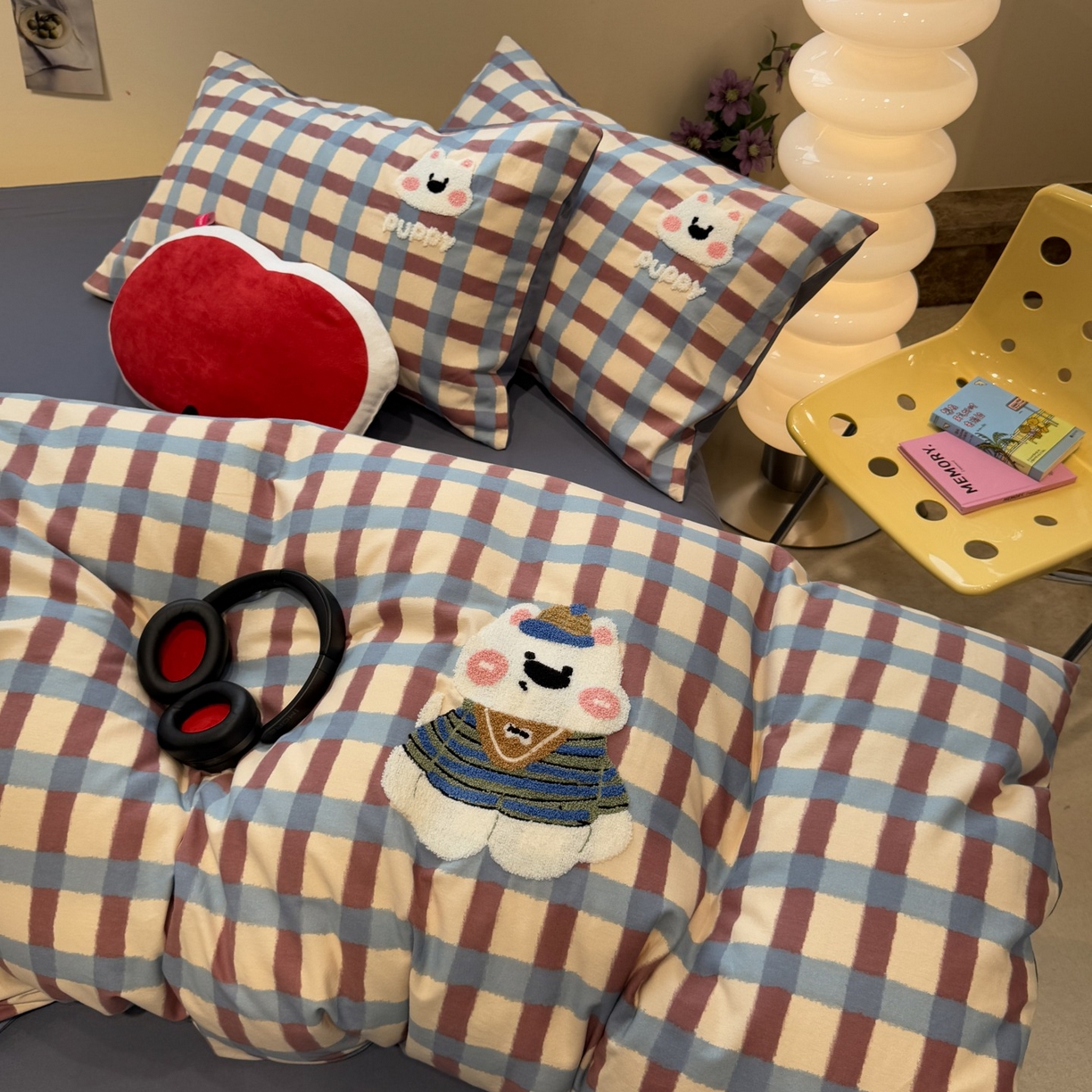 91家纺网 家纺一手货源 找家纺 觅糖家纺 2025新款全棉磨毛原创毛巾绣系列四件套 蓝格西高地