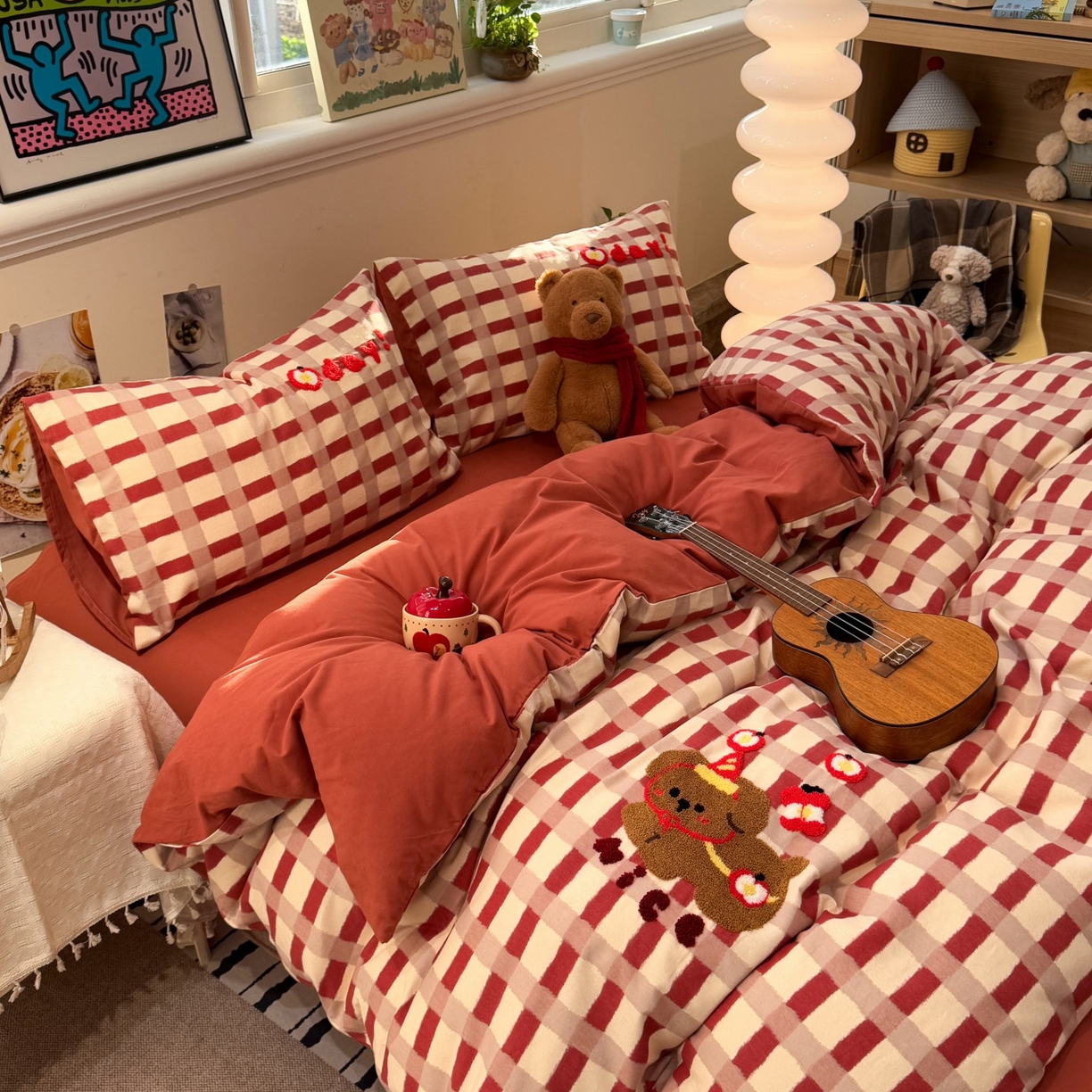 91家纺网 家纺一手货源 找家纺 觅糖家纺 2025新款全棉磨毛原创毛巾绣系列四件套 快乐小狗