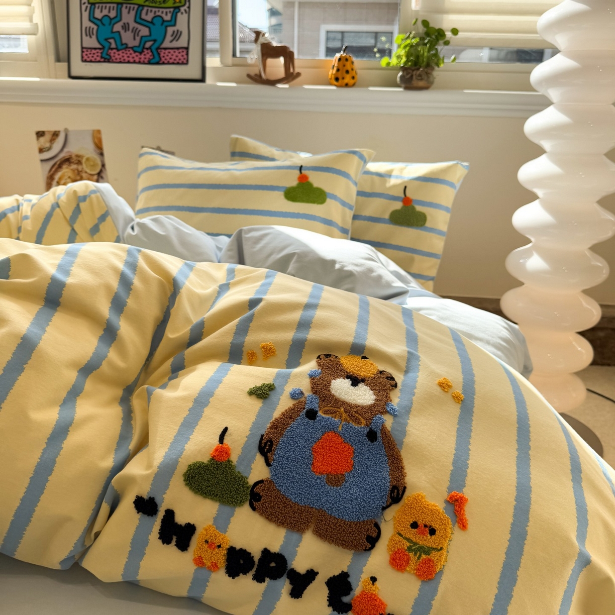 91家纺网 家纺一手货源 找家纺 觅糖家纺 2025新款全棉磨毛原创毛巾绣系列四件套 欢乐小熊