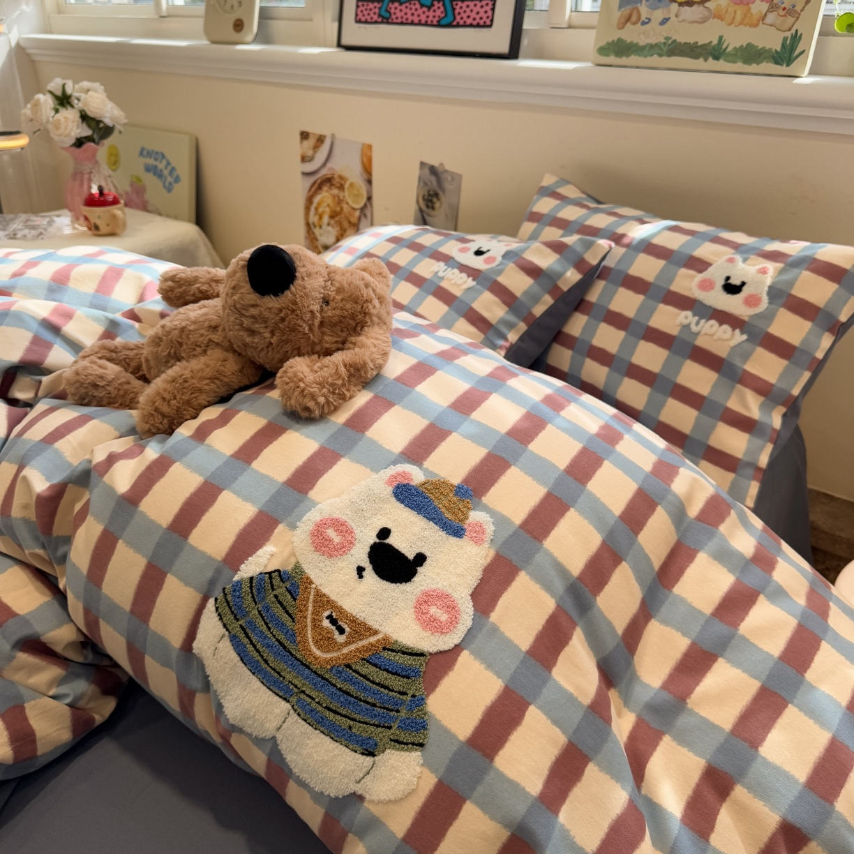 91家纺网 家纺一手货源 找家纺 觅糖家纺 2025新款全棉磨毛原创毛巾绣系列四件套 蓝格西高地