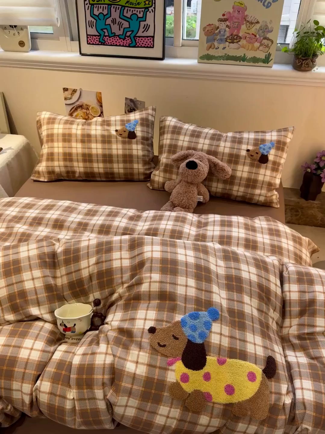 91家纺网 家纺一手货源 找家纺 觅糖家纺 2025新款全棉磨毛原创毛巾绣系列四件套 腊肠狗狗