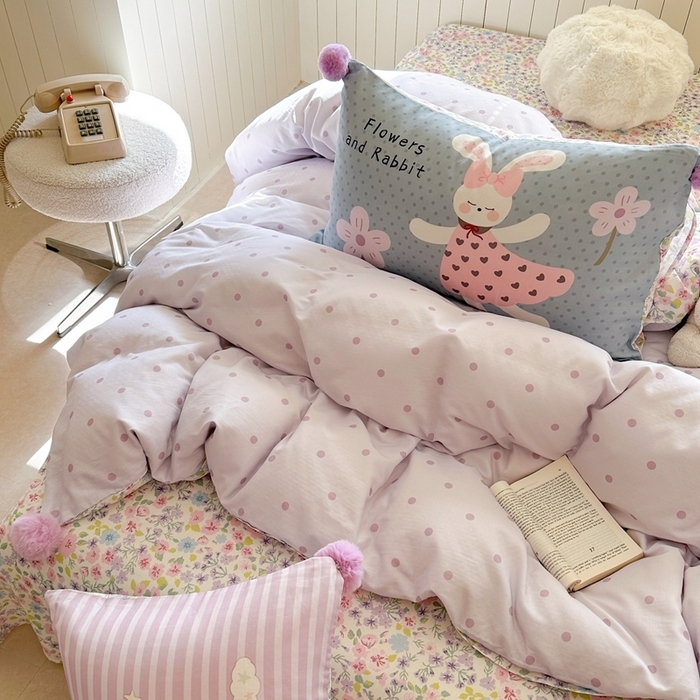 91家纺网 家纺一手货源 找家纺 [91家纺网精选] 新款双层纱球球款四件套碎花点点