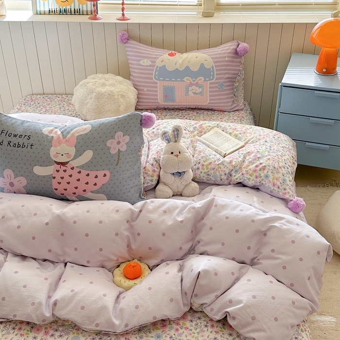 91家纺网 家纺一手货源 找家纺 [91家纺网精选] 新款双层纱球球款四件套碎花点点