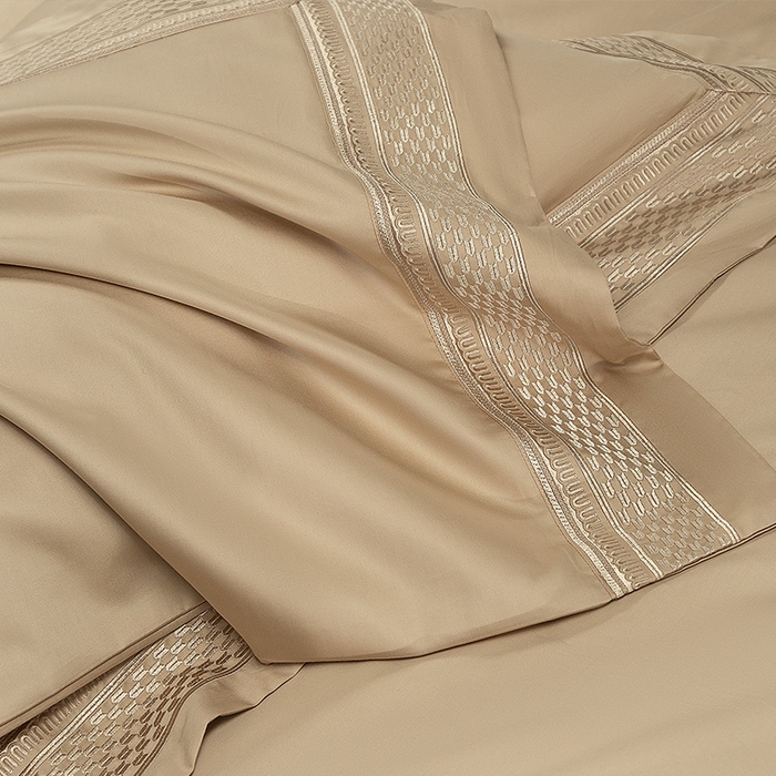 91家纺网 家纺一手货源 找家纺 诗黛尔 2025秋冬新款长绒棉刺绣四件套-罗意威系列 卡其色